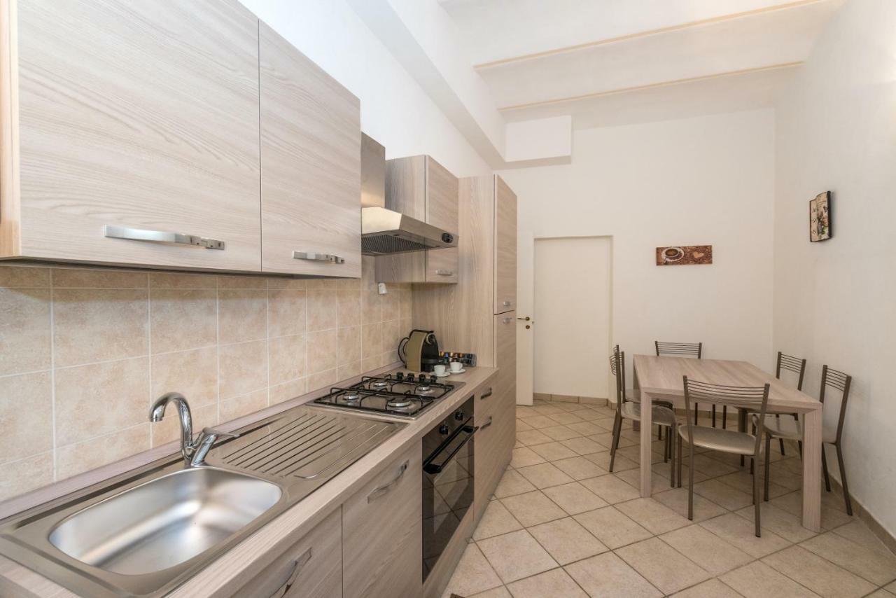 דירות פינאלה ליגורה Finalborgo - Casa Nanetti 6 Posti In Centro מראה חיצוני תמונה